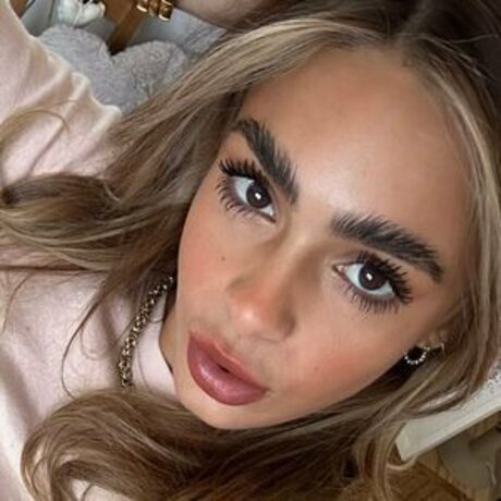 Mayrafrani 最高のモデル 画像