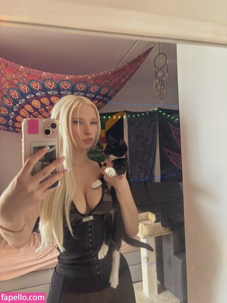 pikkukiiaaa 高品質モデル 写真