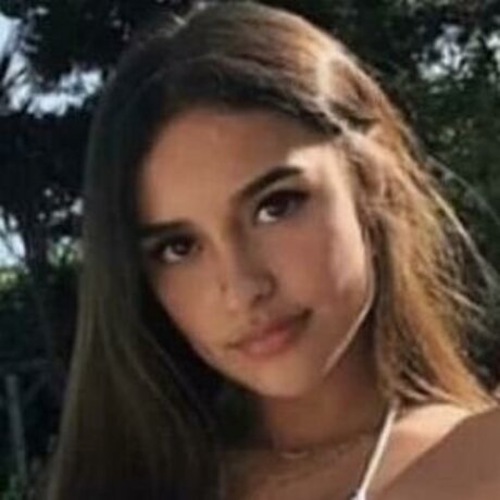 Alexandra Saint Mleux アダルトモデル 写真