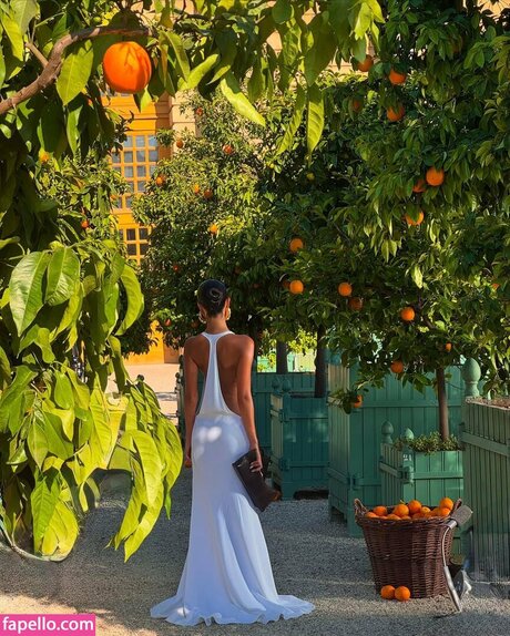 Alexandra Saint Mleux アートポルノスター ギャラリー