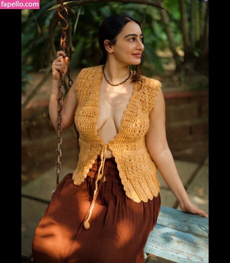 Megha Shukla 独占女優 画像