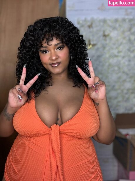 Millybunnie ホットなモデル 画像