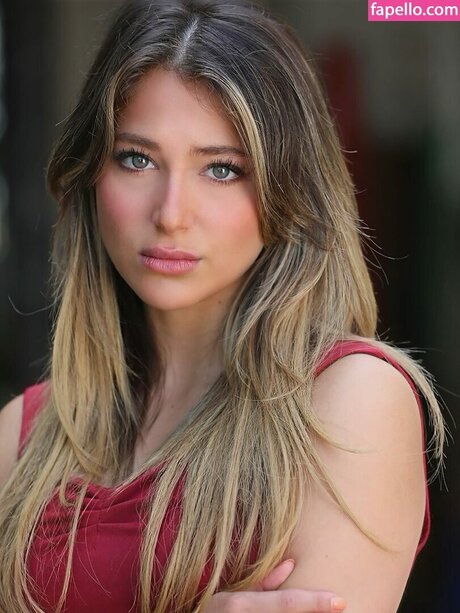 Katsiaryna Kavaleva エロティックなスター 画像