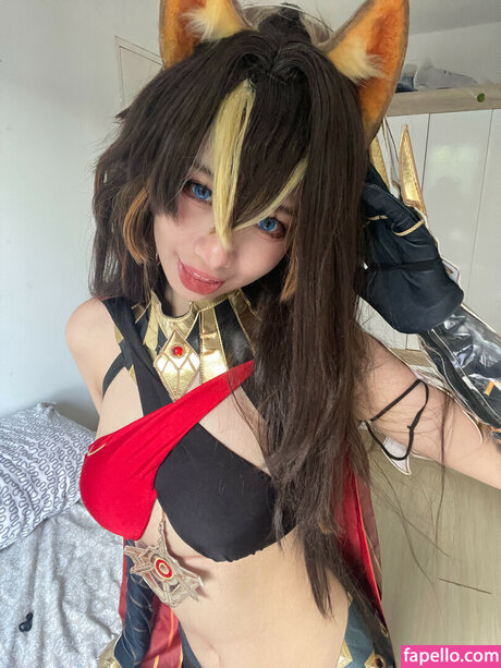 本物のティーンオンリーファン セクシー裸 写真