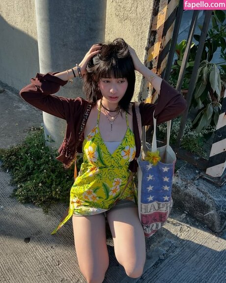 フェムボーイアジアンOnlyFans アダルト 画像