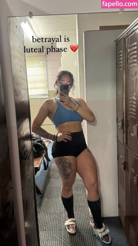 フィットネス熟女OnlyFans 美しいヌード 画像