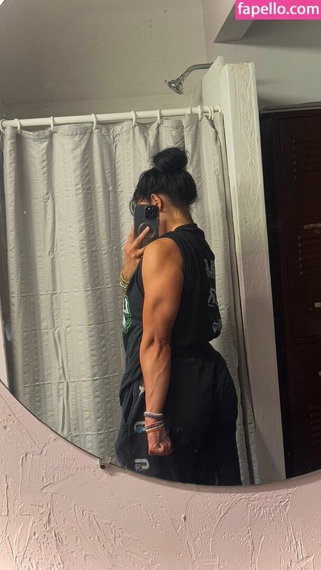 巨乳のマンコOnlyFans アートxxx ギャラリー