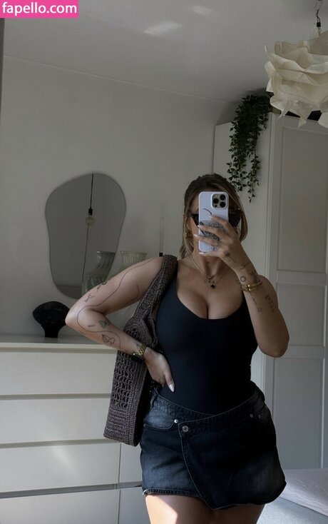 Diamond tears ポルノスター ヌード 画像