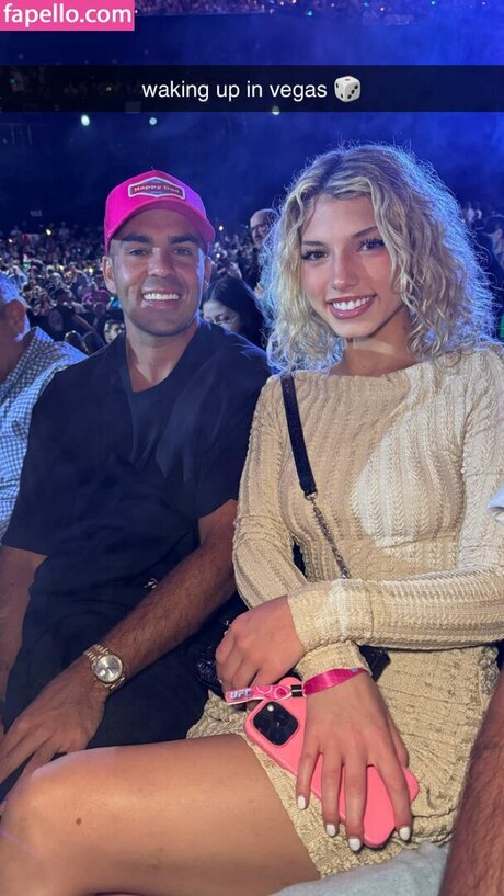 黒檀の白いチンポOnlyFans ポルノ 画像