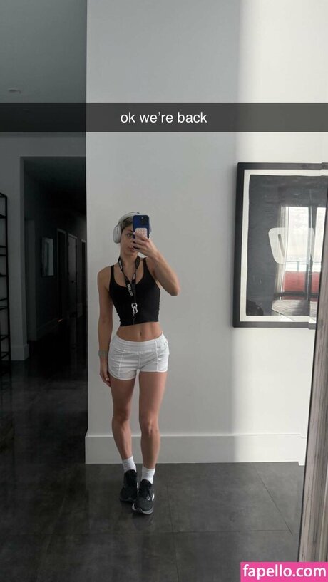 ティーンフィンガリングOnlyFans ホットセクシー 画像