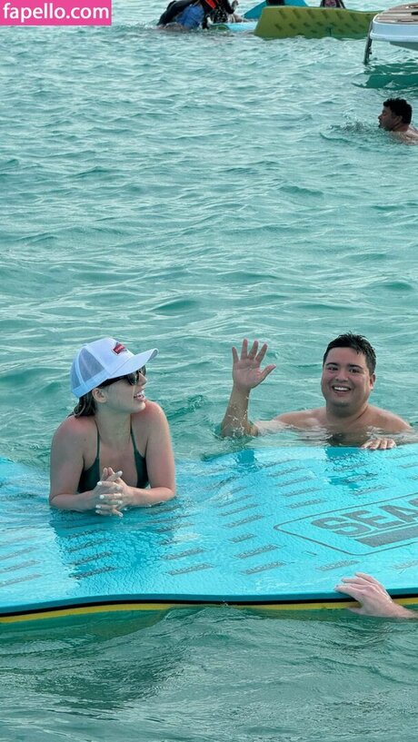 OnlyFansを無効にしました 美しいヌード 画像