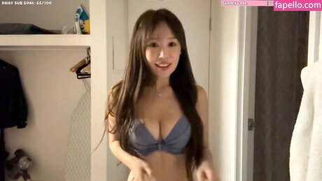 hello kiko xxxポルノスター 写真