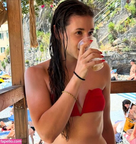 Elisa Santinon ヌード女優 写真