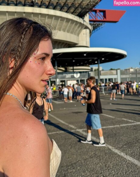 Elisa Santinon スター xxx 画像