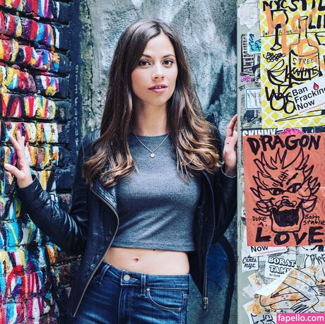 母乳オンリーファン ヌード 写真