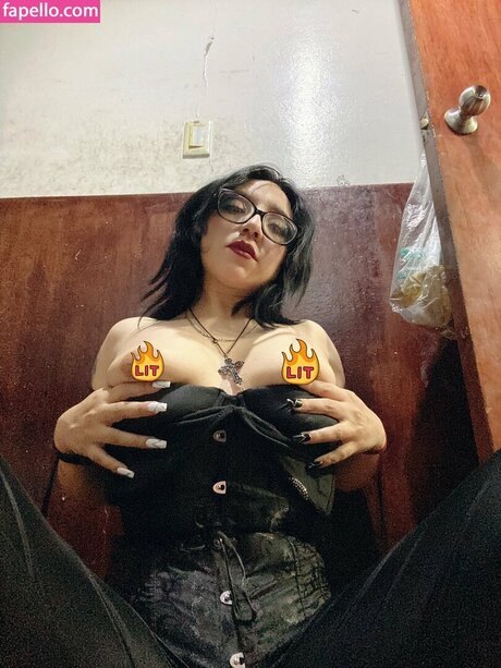 レズビアン ストラップオン OnlyFans ホットセックス 写真