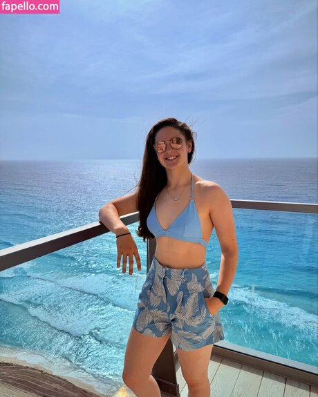 アジアンラテックスOnlyFans 美しいヌード 写真