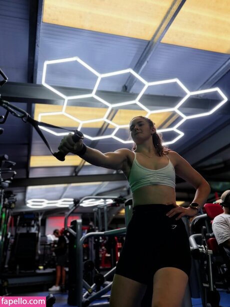 Abbi Pulling 完璧なモデル 写真