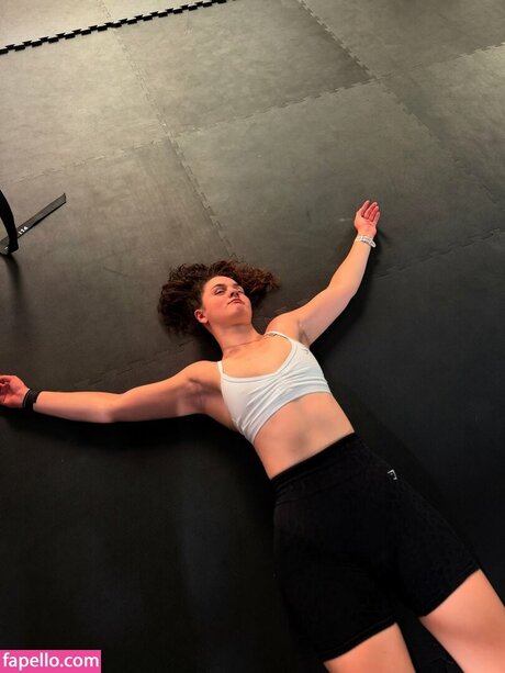 Abbi Pulling ポルノモデル アーカイブ