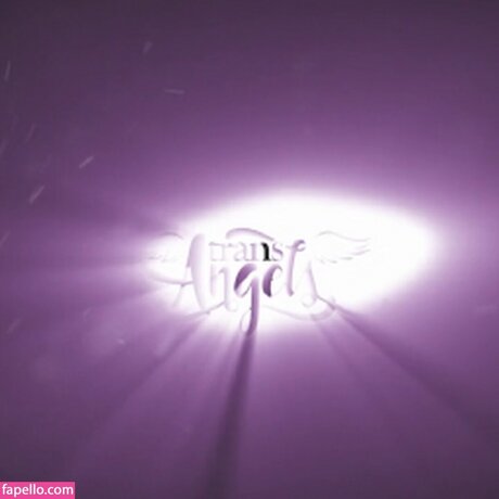 曲線美のラテン系OnlyFans 可愛い 画像