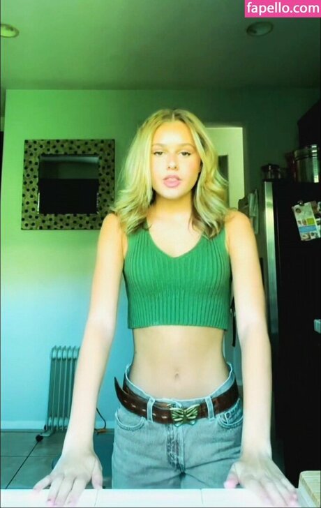 Ruby Rose Turner アダルトスター 写真