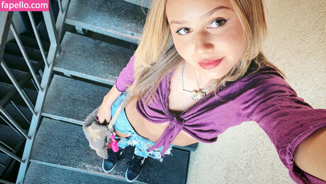 Ruby Rose Turner 完璧なモデル 写真