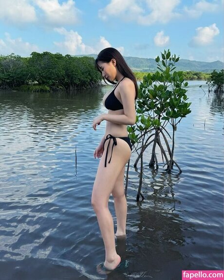 曲線美の熟女OnlyFans 美しいポルノ 写真