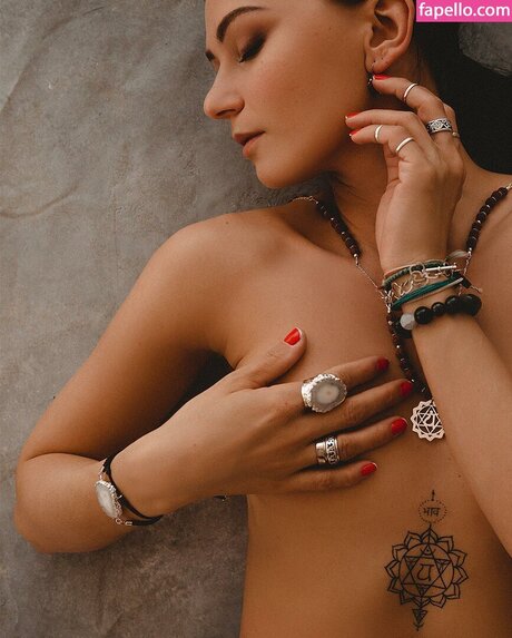 黒髪の熟女OnlyFans セクシーxxx アーカイブ