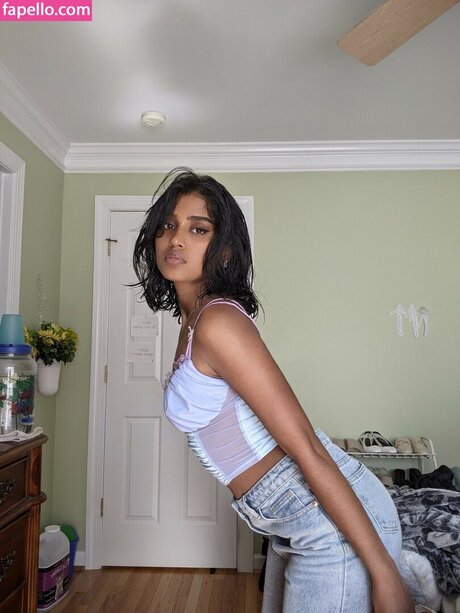 ライブストリーミングOnlyFans アート裸 写真