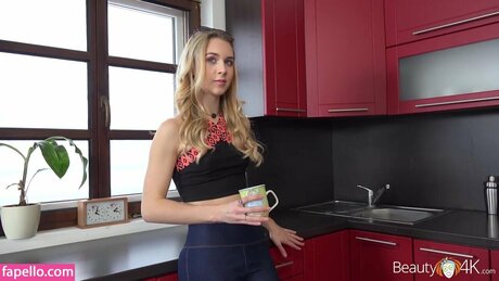 Alecia Fox セクシーなスター アーカイブ