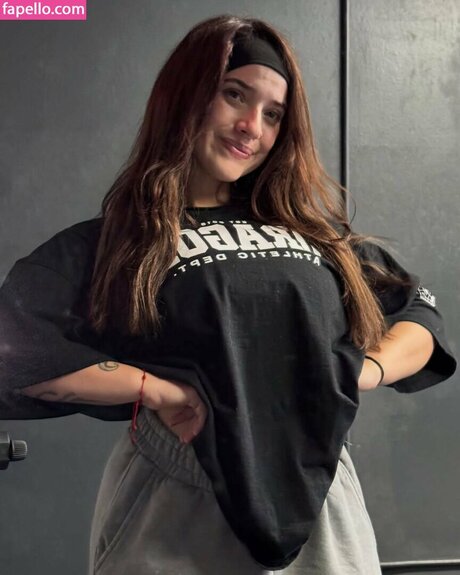 Mariana Campos アートモデル ギャラリー