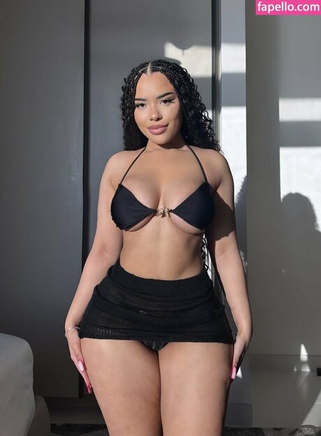 angela2saucy ヌードモデル 画像