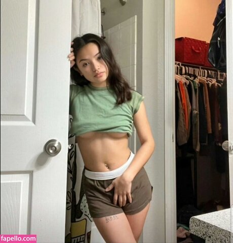 Angierzzz ポルノスター 可愛い ギャラリー