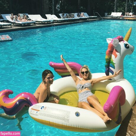 美しいロシアのOnlyFans HD ギャラリー