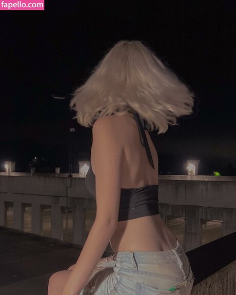 kayla wiggins かわいいスター 画像