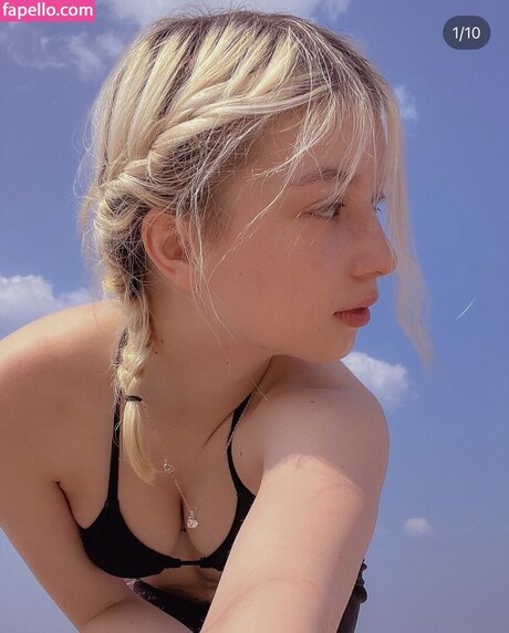 kayla wiggins ポルノスター エロティック 写真