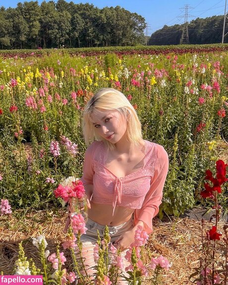 kayla wiggins スター ヌード 写真