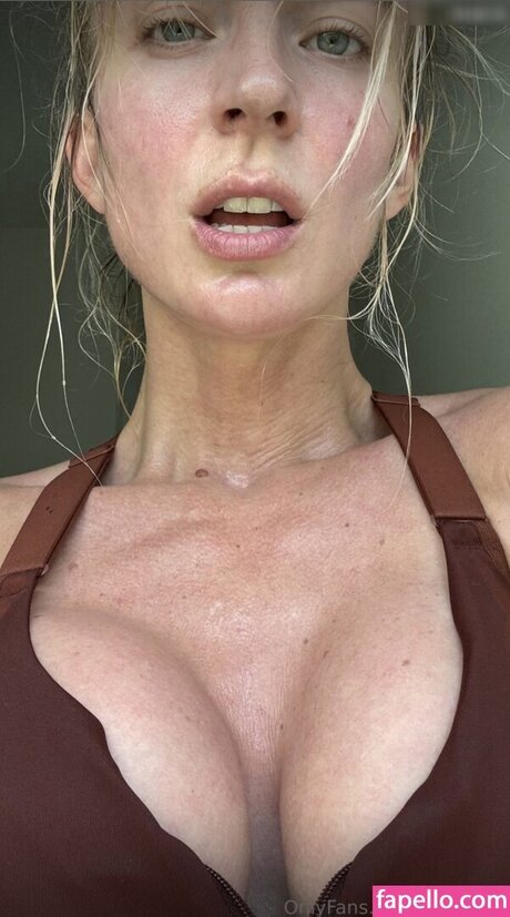 曲線美のアナルOnlyFans ホット ギャラリー