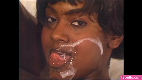 Kiwi Sweet 最高のスター ギャラリー