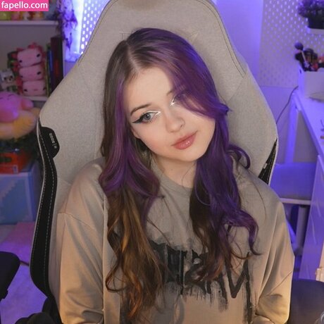 Roscumber 完璧なモデル 写真