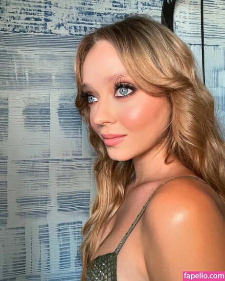 Madeleine Arthur エロティックなスター 写真