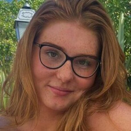 Freya Anderson 裸のモデル 写真