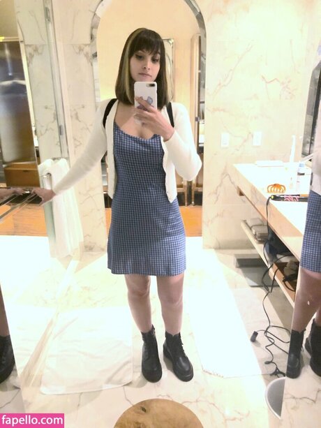 Tama Hero 裸のポルノスター アーカイブ