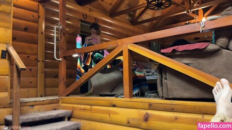 VibeWithMolly ホットモデル 画像