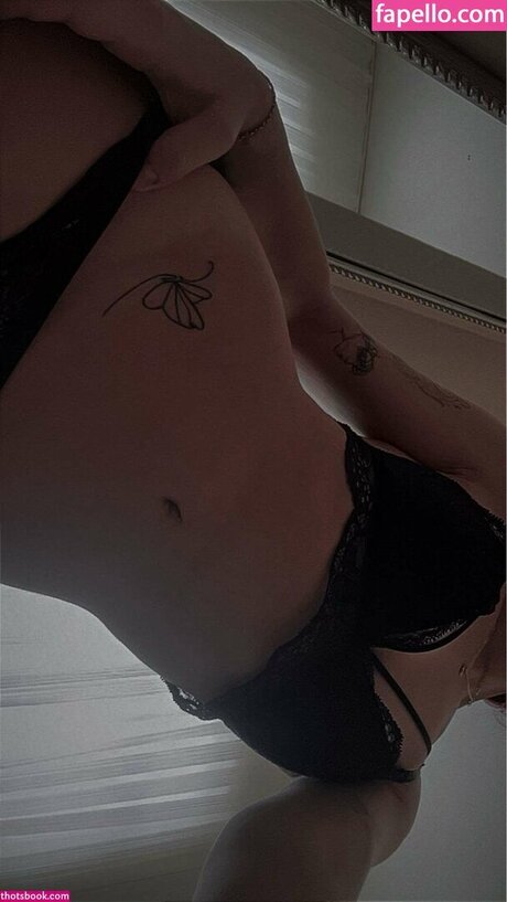 Ayse Arslan 素敵な女優 画像