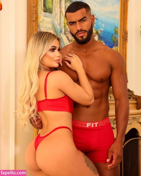 ブルネットの教師OnlyFans HD アーカイブ