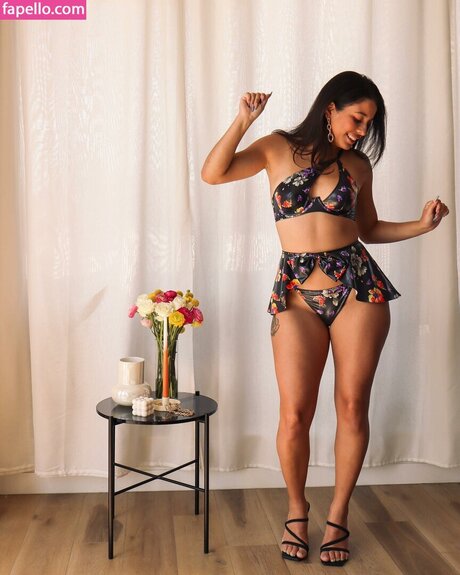 ニューハーフ ドミナトリックス OnlyFans 美しいポルノ 画像