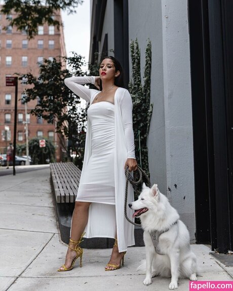 Maleni Cruz セックスモデル 写真