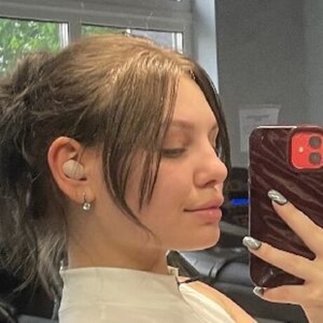 小人エボニーOnlyFans ホット 写真