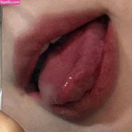 金髪の足コキOnlyFans HD 写真